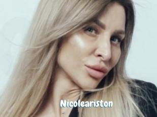 nicoleariston Coquine Avenue