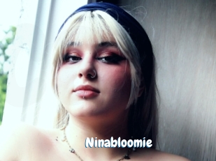 ninabloomie Coquine Avenue