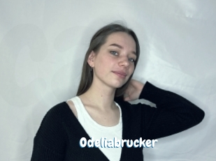 odeliabrucker Coquine Avenue