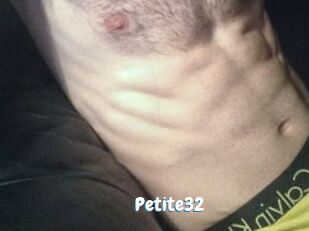 Petite32 Coquine Avenue