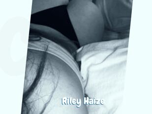 Riley_Haize Coquine Avenue