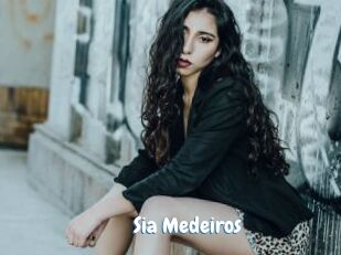 Sia_Medeiros