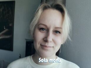Sola_mona