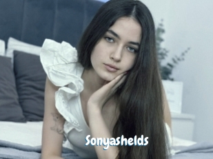 sonyashelds Coquine Avenue