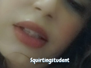 Squirtingstudent