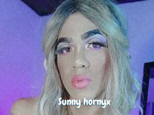 Sunny_hornyx