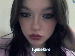 synnefaro Coquine Avenue