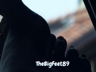 TheBigFeet89 Coquine Avenue
