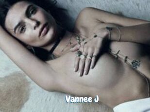 Vannee_J Coquine Avenue