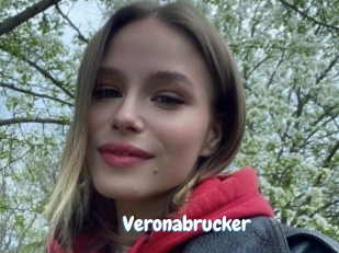 veronabrucker Coquine Avenue