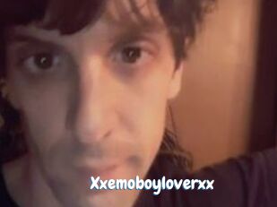 Xxemoboyloverxx