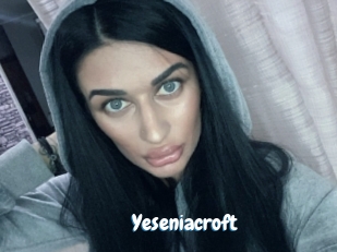 yeseniacroft Coquine Avenue