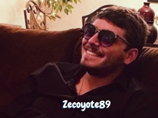 zecoyote89 Coquine Avenue